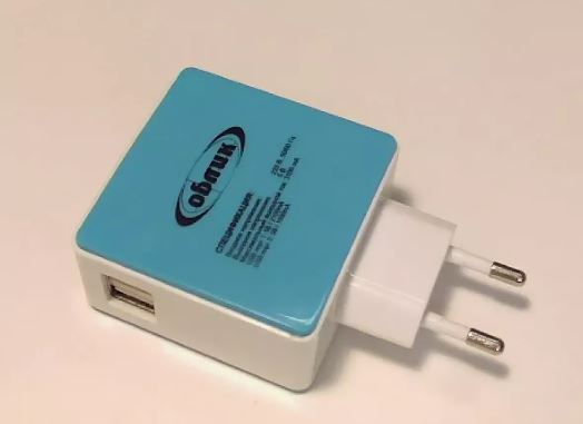 СЗУ Облик 804 (2 USB/3100mA/220V)